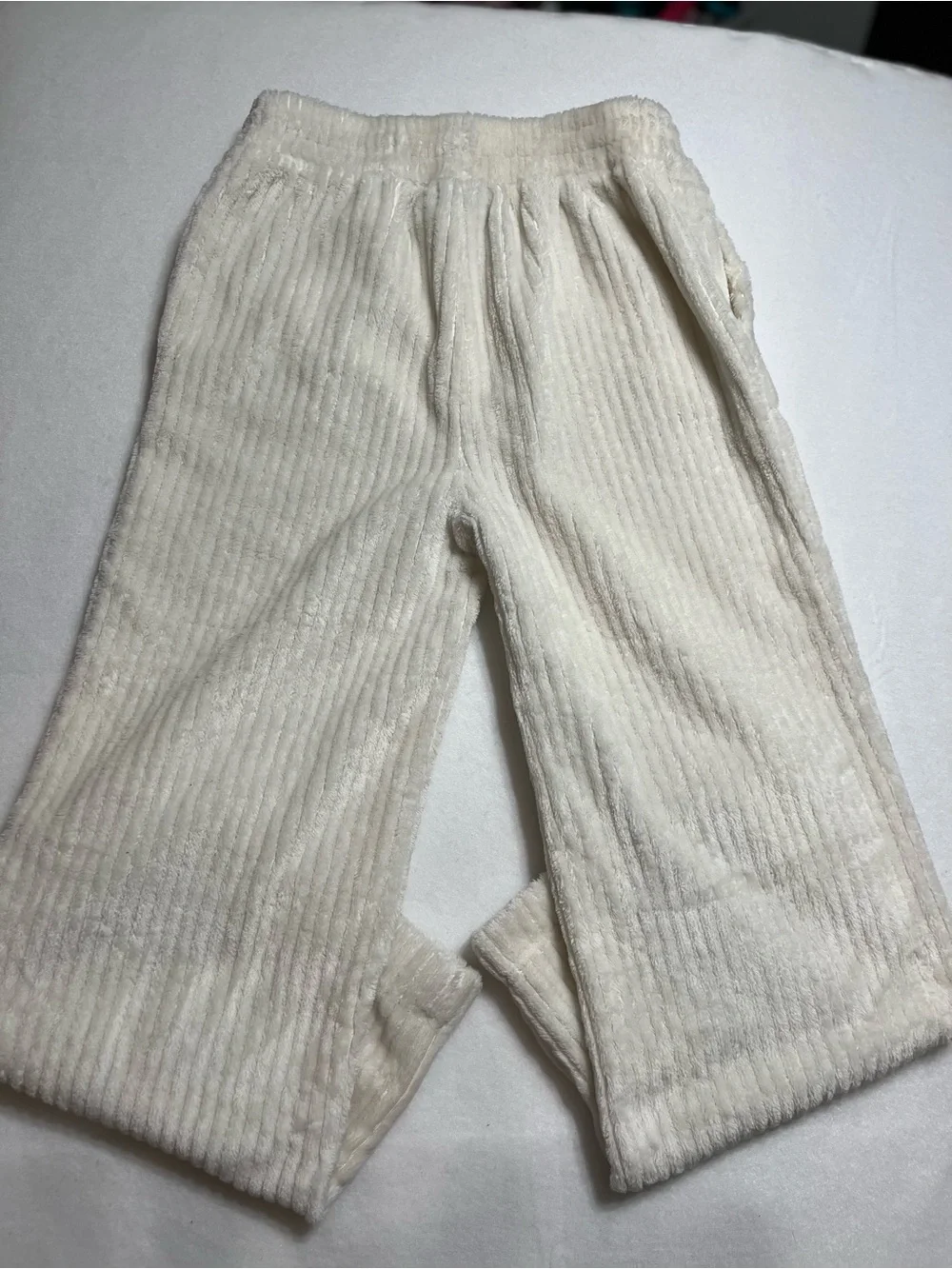 Converse Off-White Ribbed Plush Lounge Pants with Blue Logo